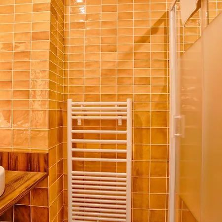 Annee 70 - Jacuzzi Et Balcon *