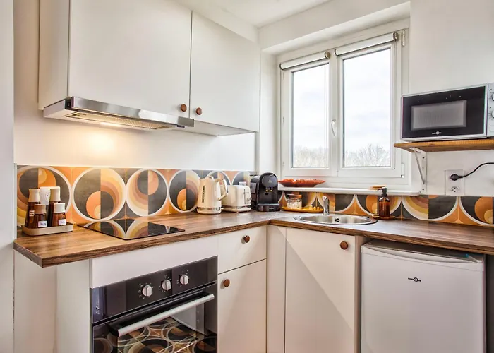 Annee 70 - Jacuzzi Et Balcon *